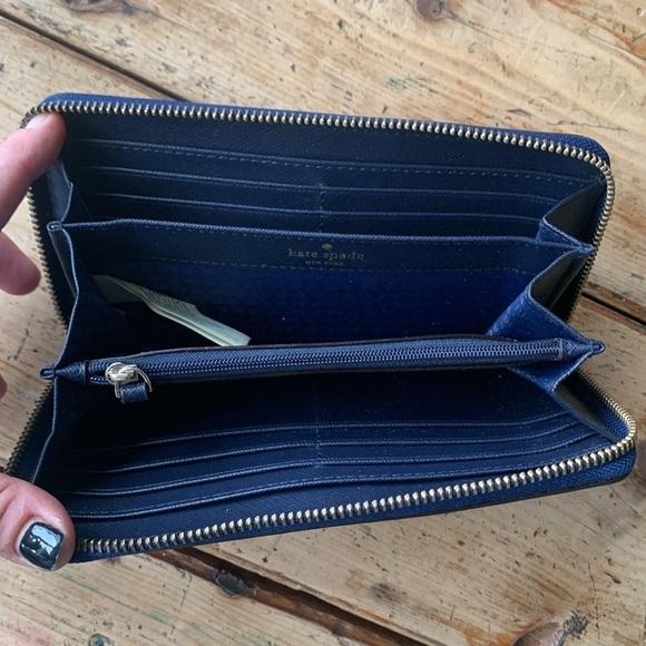 Kate Spade Wallet - Picture 6 of 10